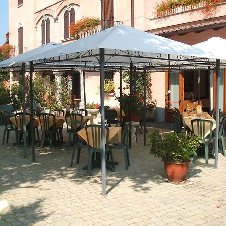 Albergo Michieletto Valmorea Buitenkant foto
