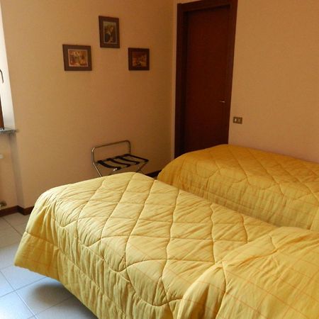 Albergo Michieletto Valmorea Buitenkant foto