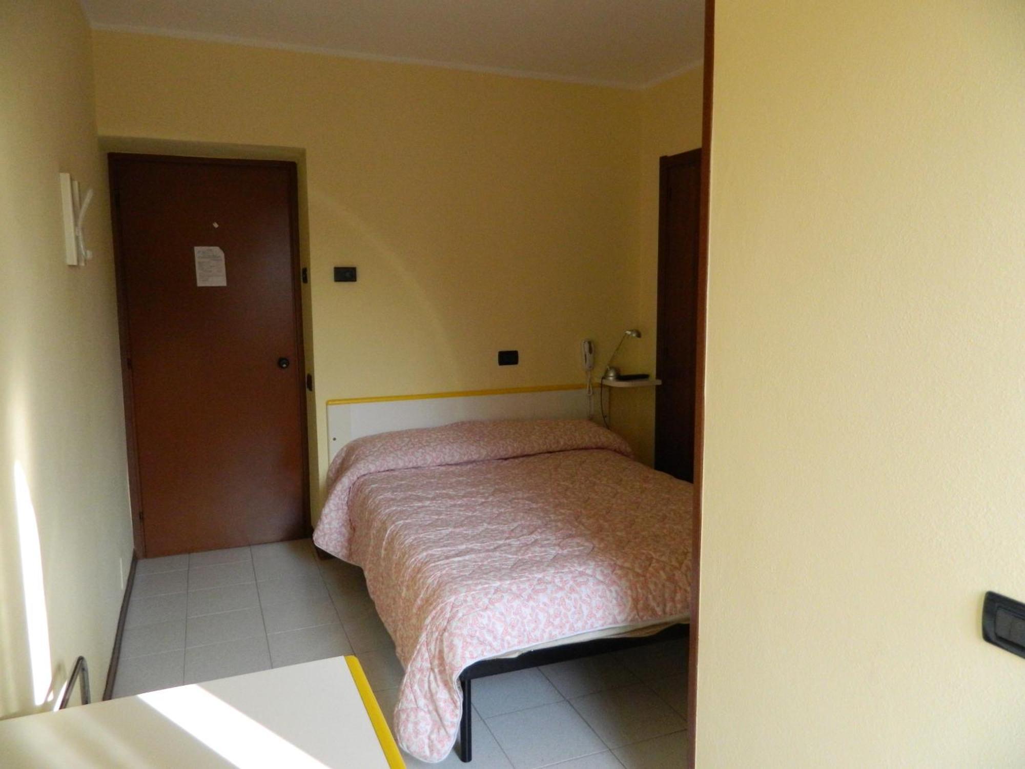 Albergo Michieletto Valmorea Buitenkant foto