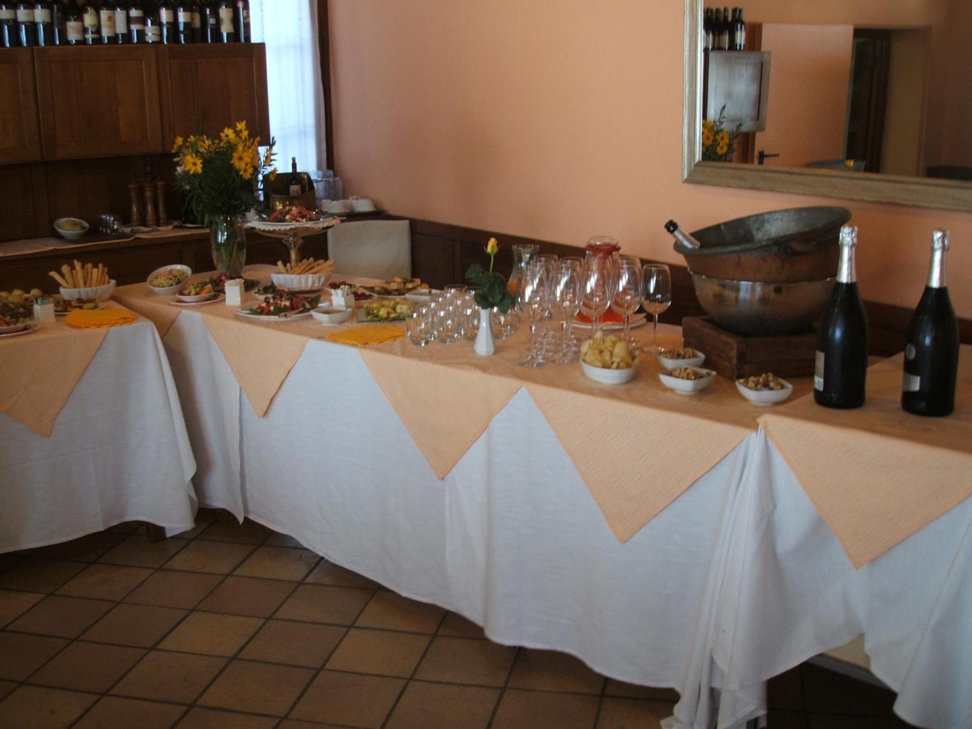 Albergo Michieletto Valmorea Buitenkant foto