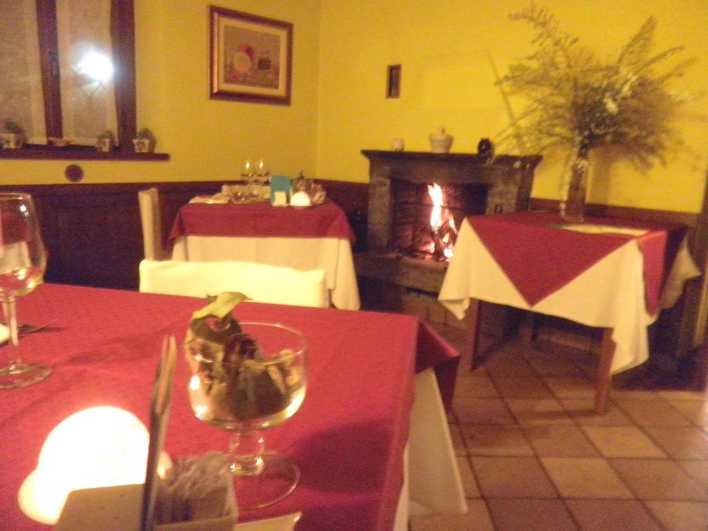 Albergo Michieletto Valmorea Buitenkant foto
