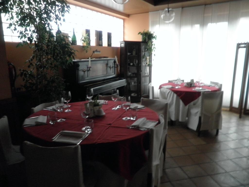 Albergo Michieletto Valmorea Buitenkant foto